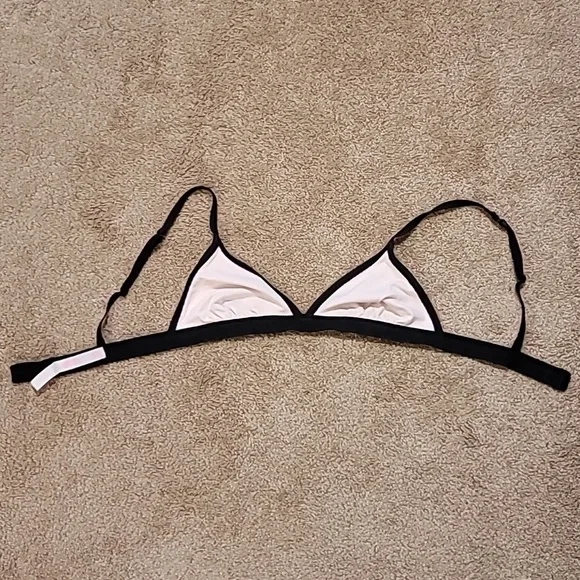 🍉PINK Triangle Bralette🍉 - Picture 5 of 7